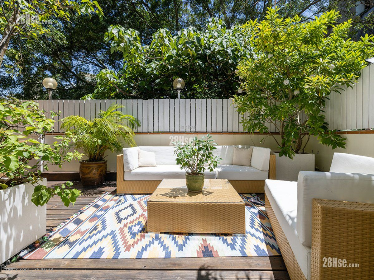 Realfound Mansion Sell 2 Bedrooms , 1 Bathroom 615 ft²