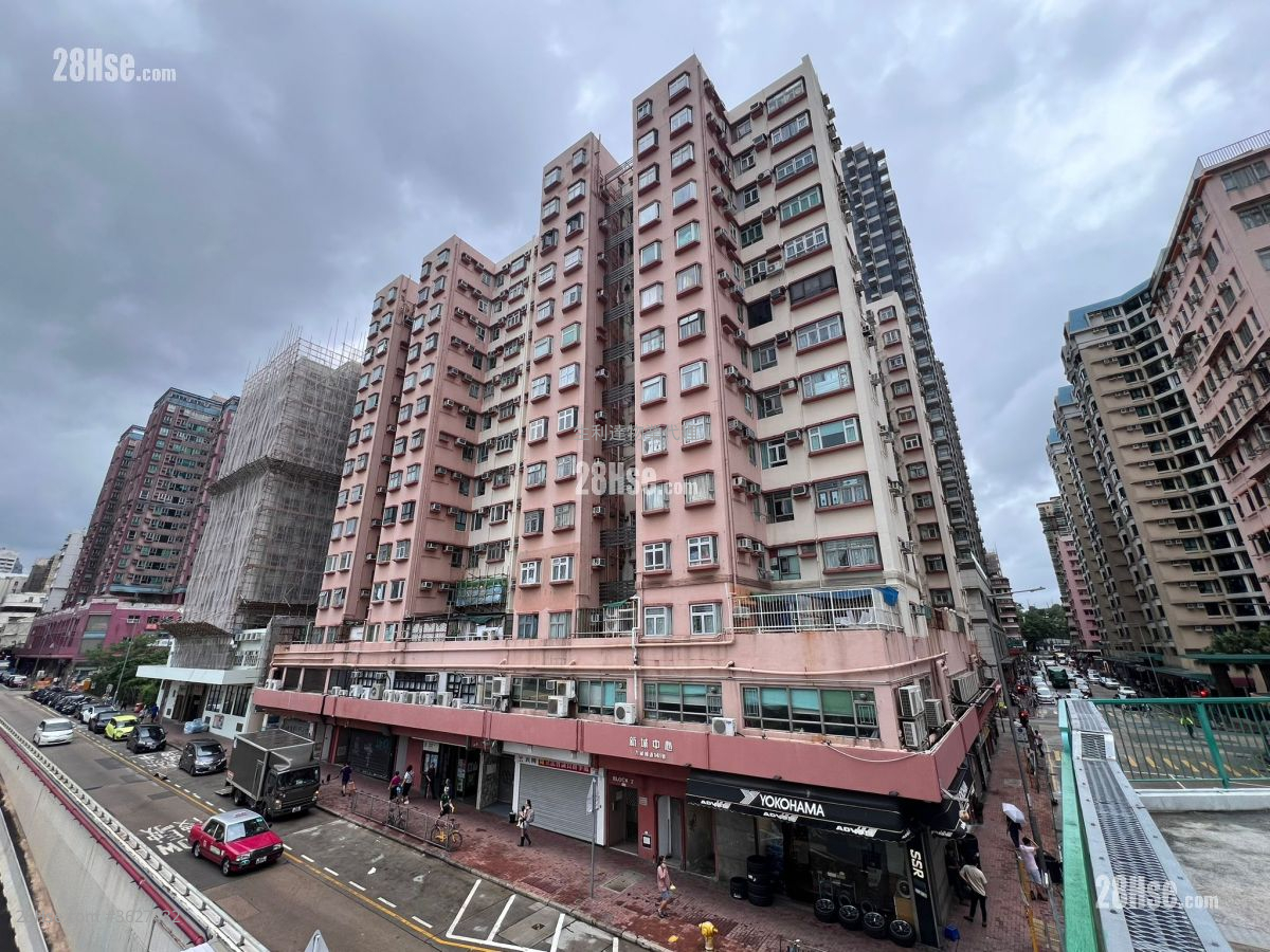 Sun Shing Centre Rental 2 Bedrooms , 1 Bathroom 318 ft²