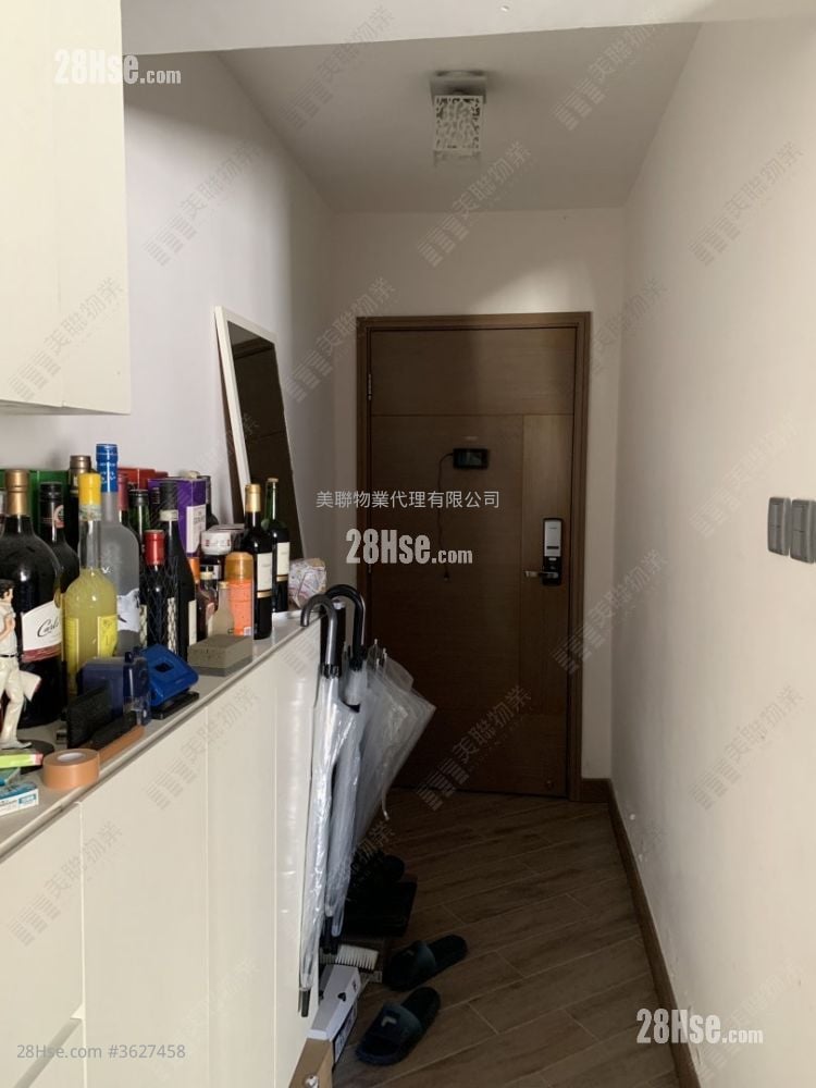 On Ning Garden Sell 3 Bedrooms 583 ft²