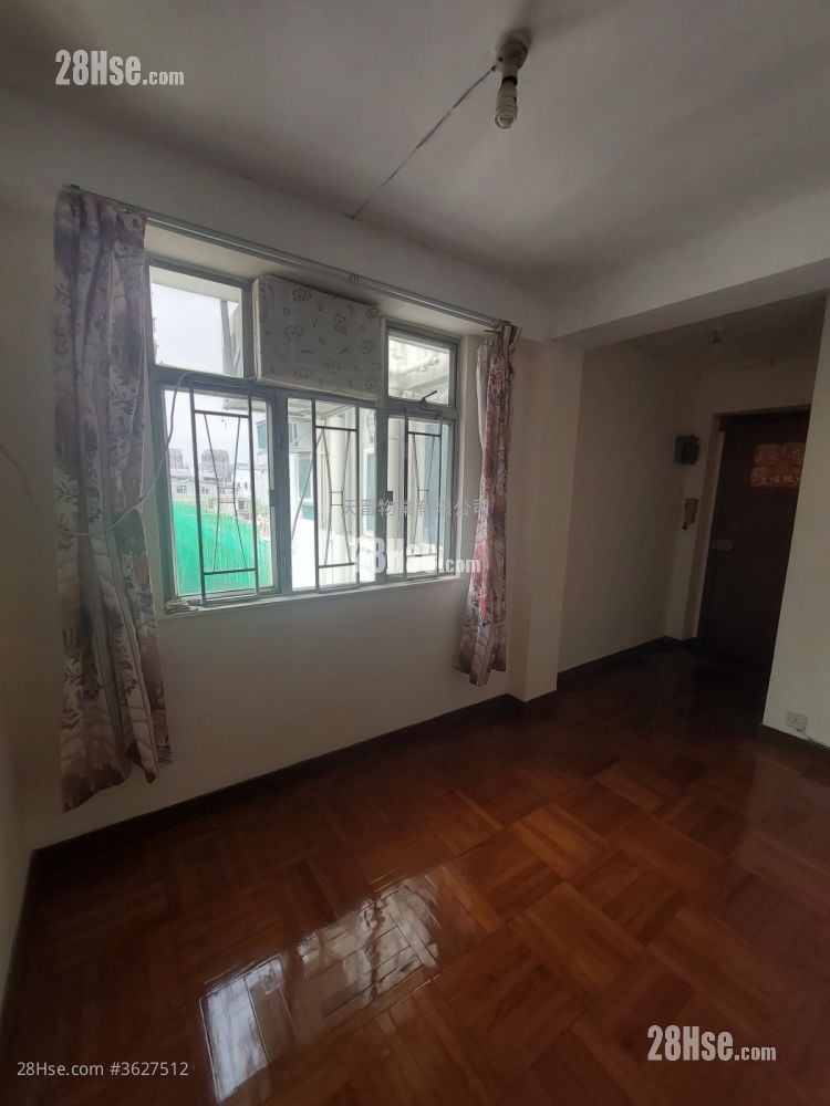 Double Mansion Sell 2 Bedrooms , 1 Bathroom 291 ft²