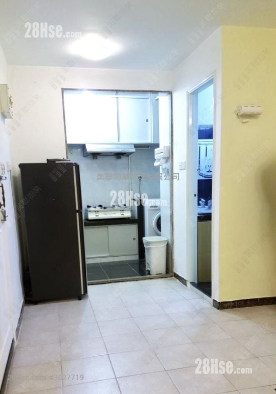 Hin Ming Court Sell 2 Bedrooms , 1 Bathroom 431 ft²