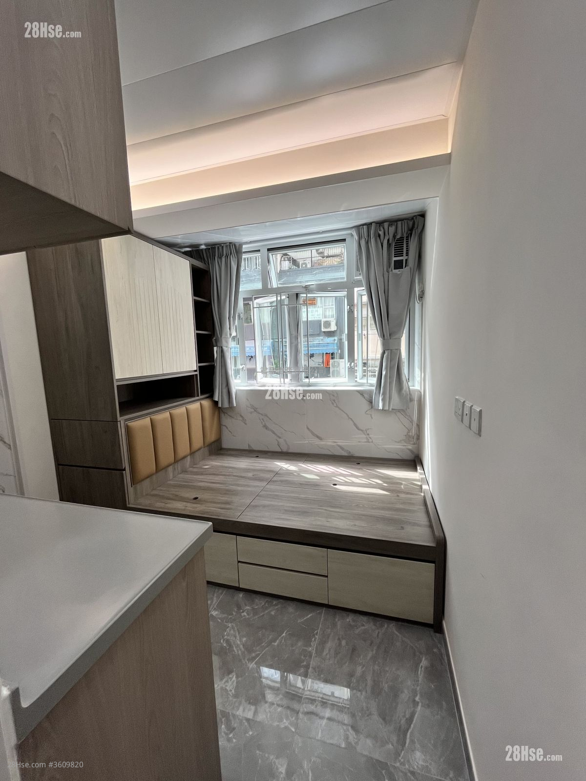 東發樓 租盤 開放式間隔 135 平方呎