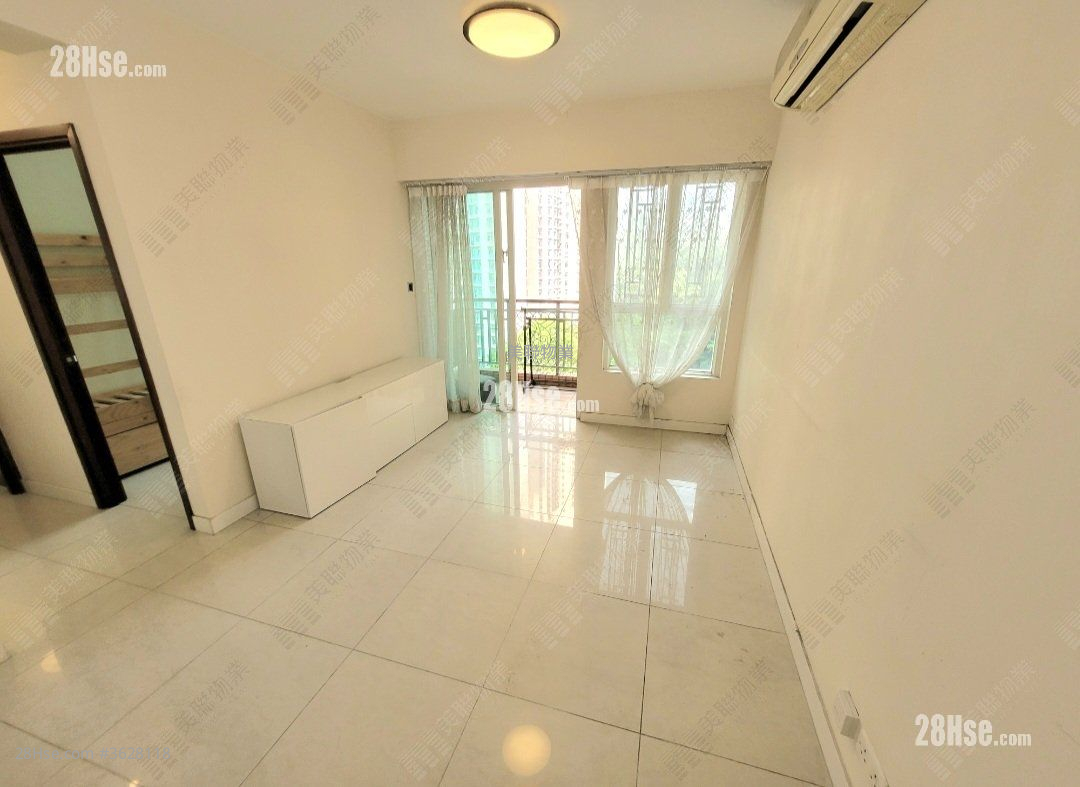 South Hillcrest Sell 2 Bedrooms 572 ft²