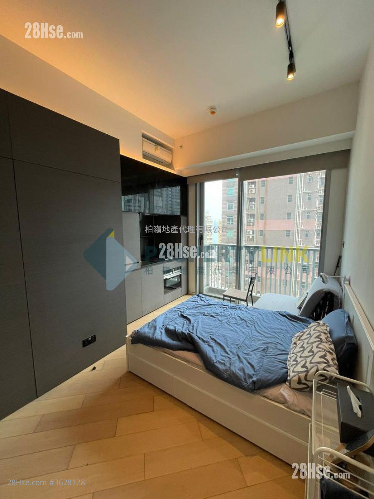 Artisan House Sell Studio , 1 Bathroom 221 ft²