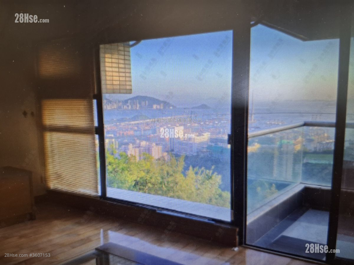 海峰花園 售盤 3 房 , 3 浴室 1,083 平方呎