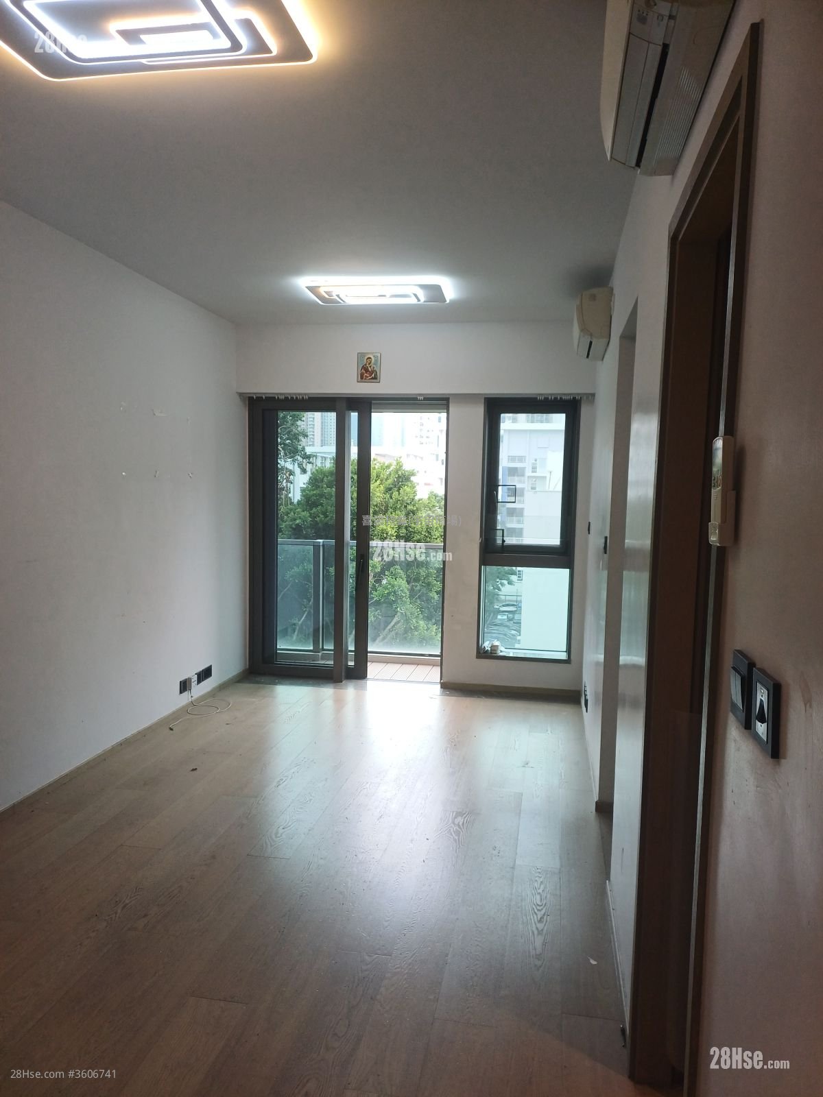 Phase 1B Of The Campton Rental 3 Bedrooms , 1 Bathroom 618 ft²