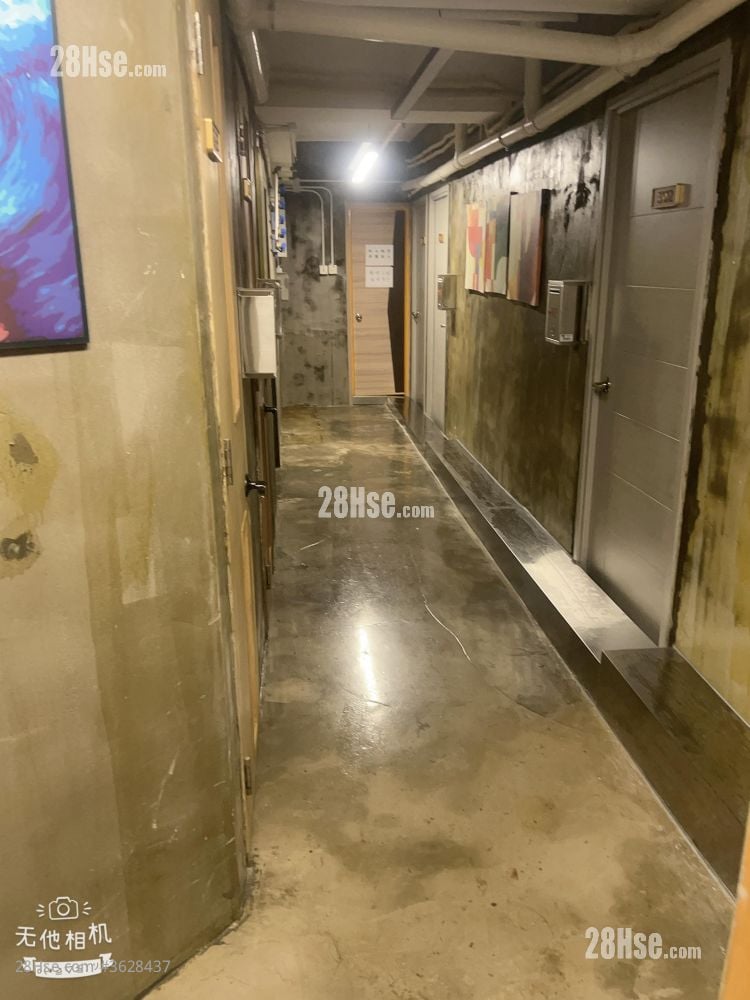 其士工業大廈 租盤 1 房 320 平方呎