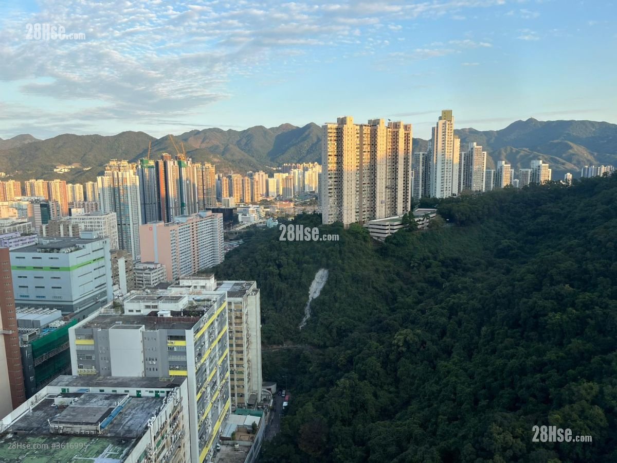 Choi Wo Court Sell 2 Bedrooms , 1 Bathroom 394 ft²