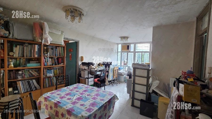 Tin Oi Court Sell 2 Bedrooms 546 ft²