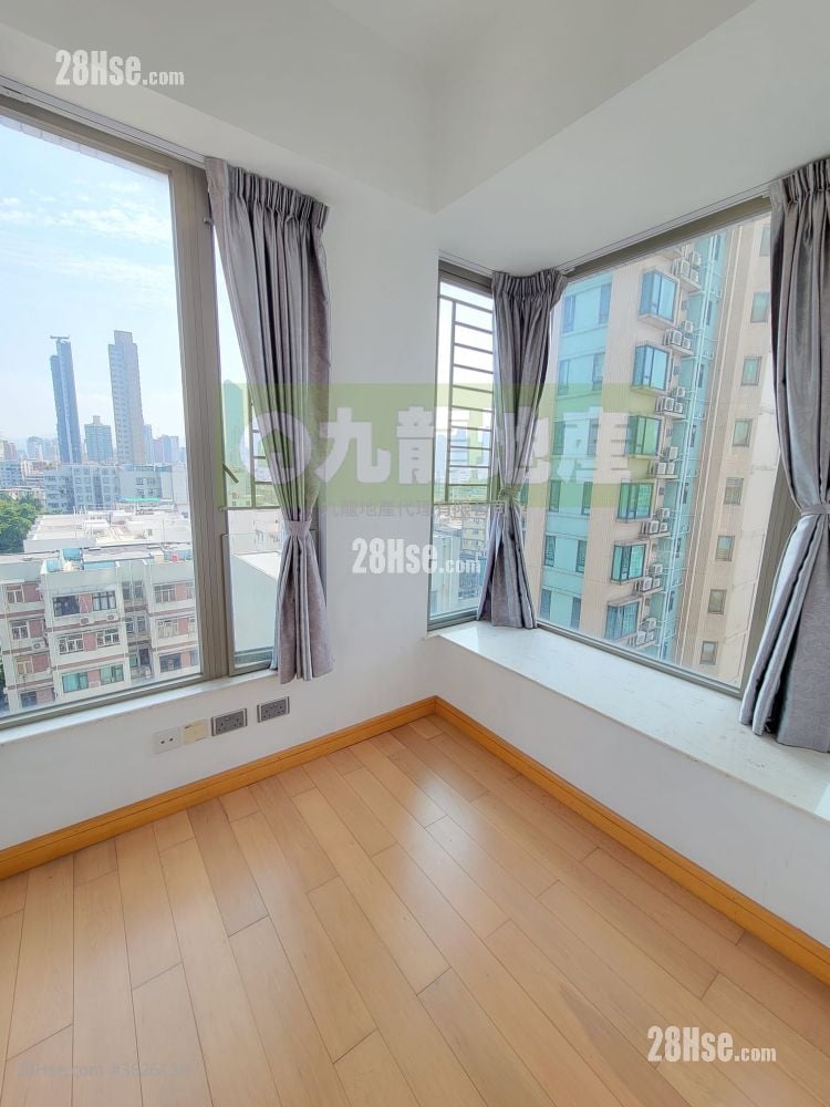 Sevilla Crest Rental 2 Bedrooms , 1 Bathroom 431 ft²