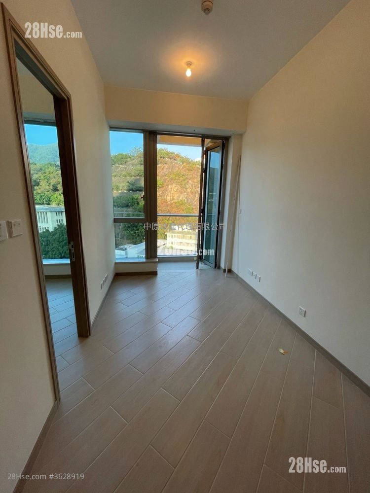 Madison Park Sell 1 Bedroom 301 ft²