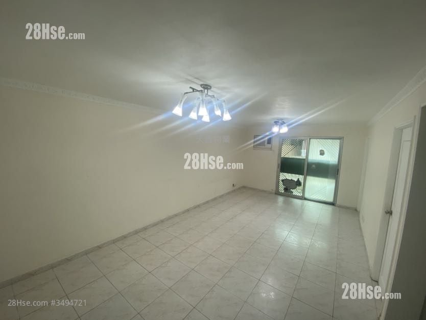 鴻運花園 售盤 3 房 , 1 浴室 700 平方呎