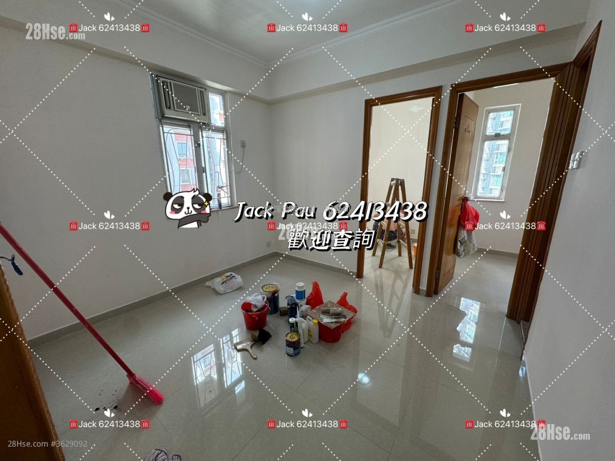 Wah Sun Building Rental 2 Bedrooms , 1 Bathroom 302 ft²