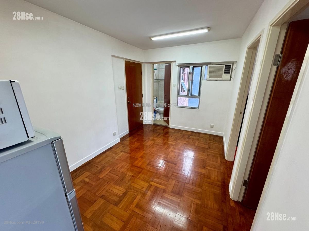 長華大廈 租盤 2 房 , 1 浴室 320 平方呎