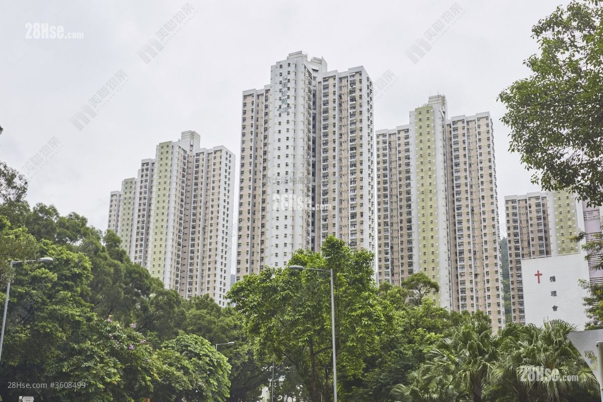 Mei Chung Court Sell 2 Bedrooms , 1 Bathroom 401 ft²