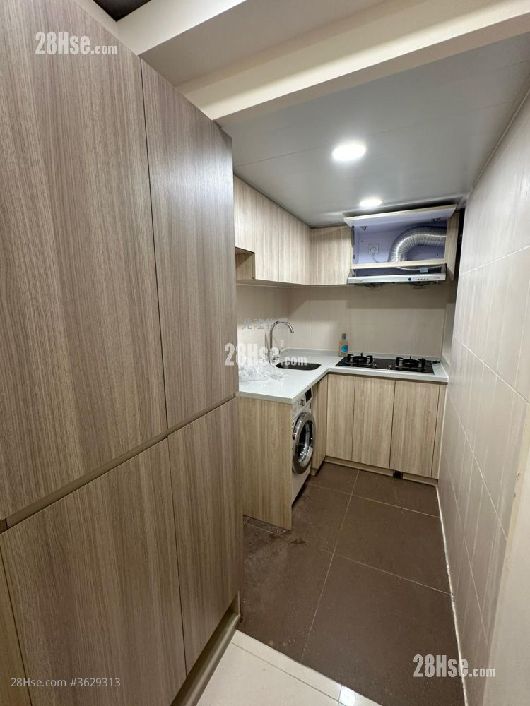 Full Wealth Gardens Rental 2 Bedrooms , 1 Bathroom 427 ft²