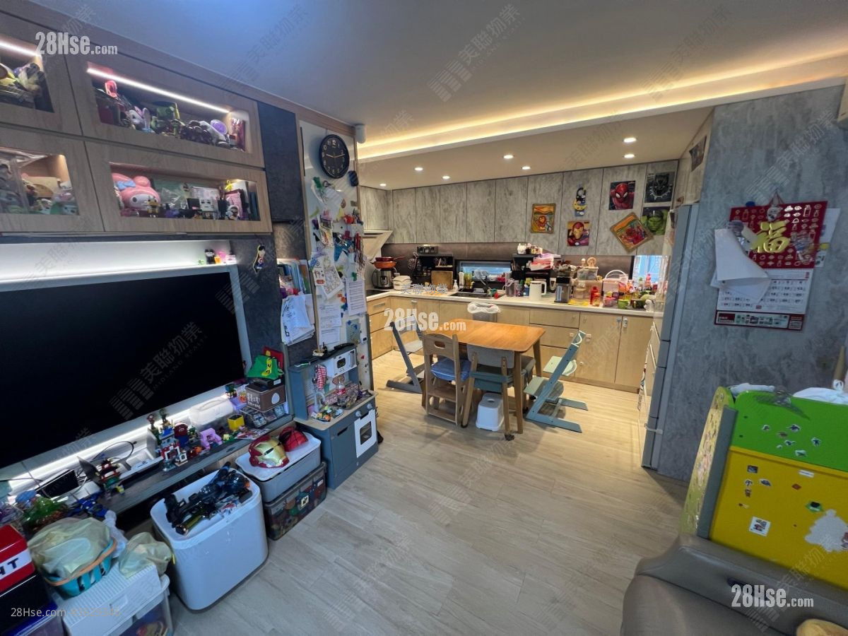 海悅花園 售盤 3 房 , 1 浴室 590 平方呎