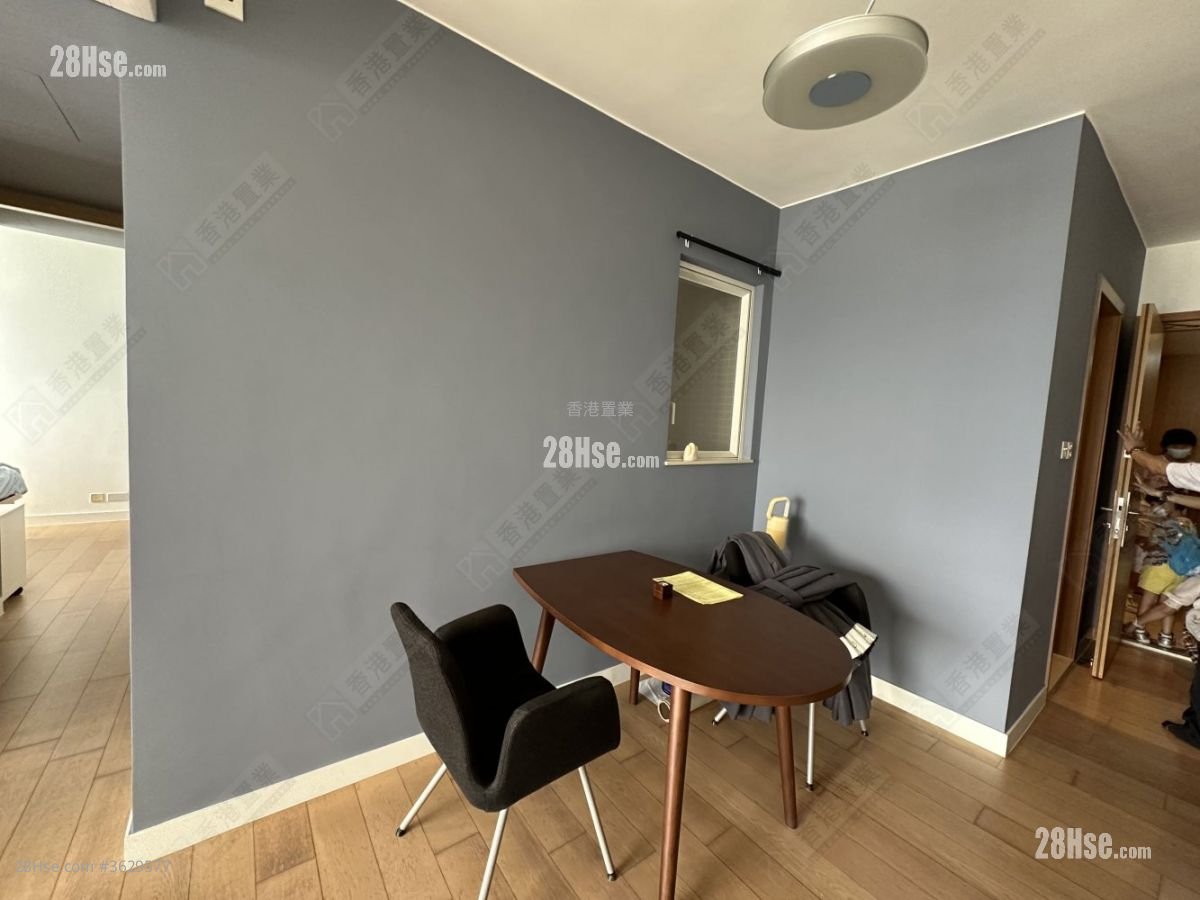 Island Lodge Sell 2 Bedrooms , 1 Bathroom 643 ft²