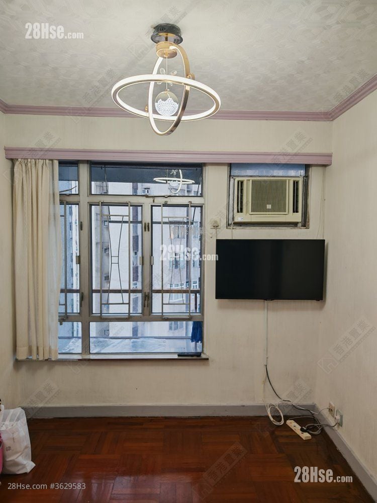 Aberdeen Centre Rental 2 Bedrooms , 1 Bathroom 432 ft²