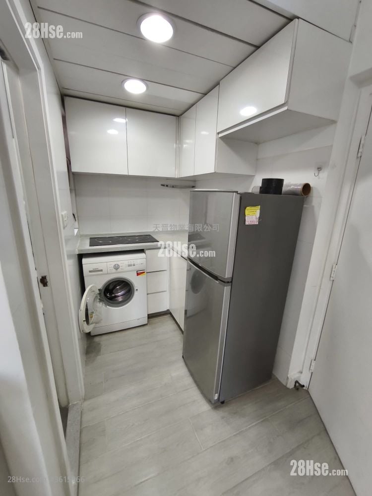 Hing Cheung Building Rental 2 Bedrooms , 1 Bathroom 308 ft²