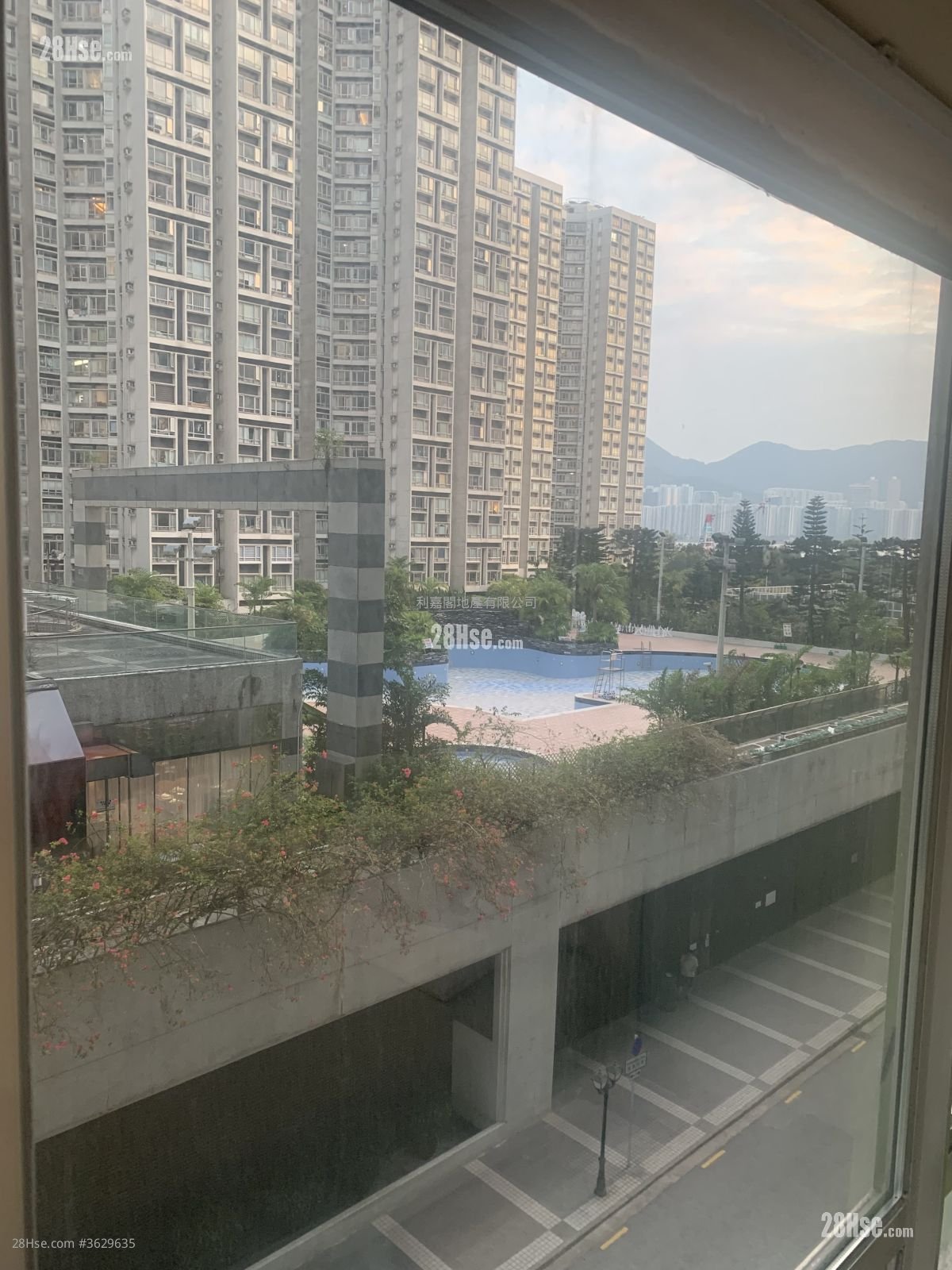 Laguna City Sell 3 Bedrooms , 2 Bathrooms 687 ft²