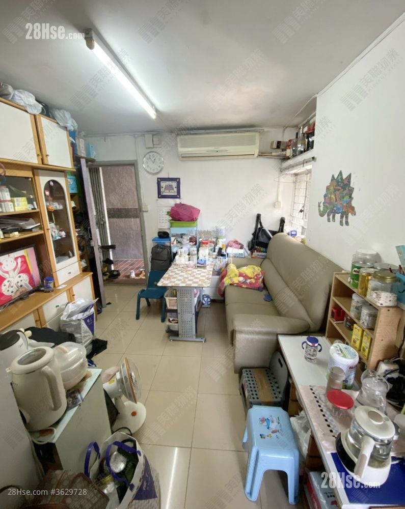 On Shing Court Sell 1 Bathroom 404 ft²