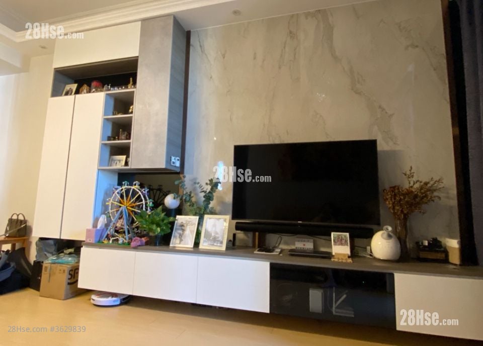 Mantin Heights Rental 3 Bedrooms , 1 Bathroom 689 ft²