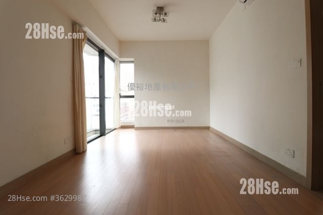 The Oakhill Rental 2 Bedrooms , 2 Bathrooms 681 ft²