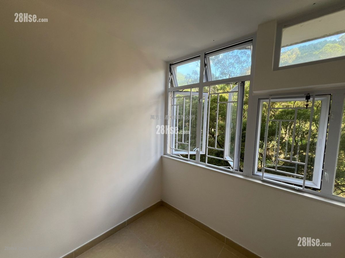 Kwong Yuen Estate Sell 3 Bedrooms , 1 Bathroom 544 ft²