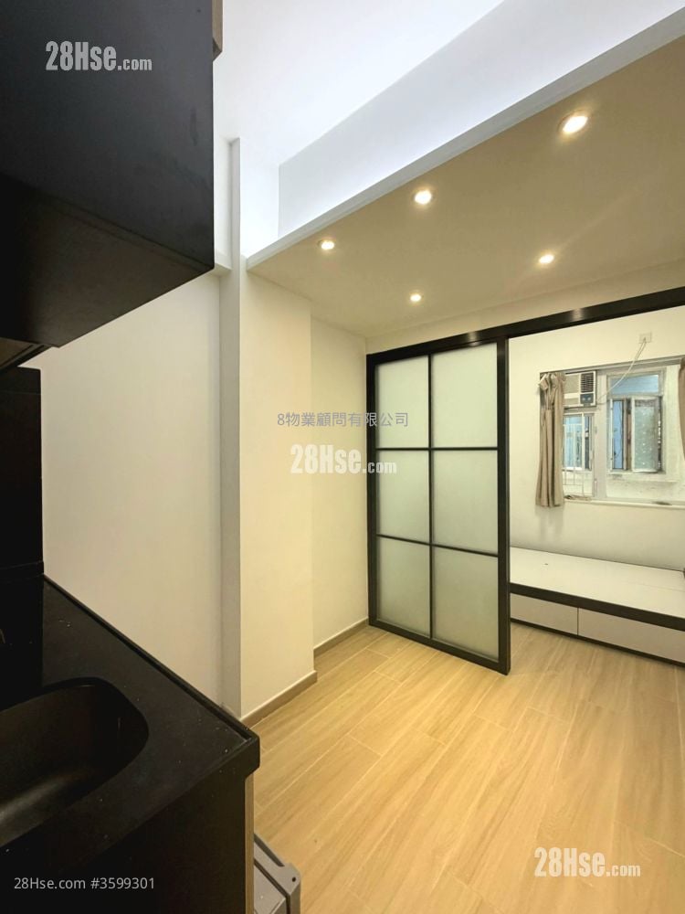 Majestic Apartments Rental 1 Bedroom , 1 Bathroom 180 ft²