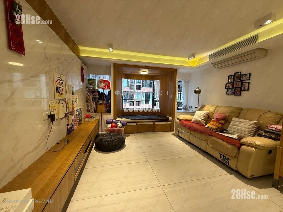 碧華花園 售盤 3 房 1,211 平方呎