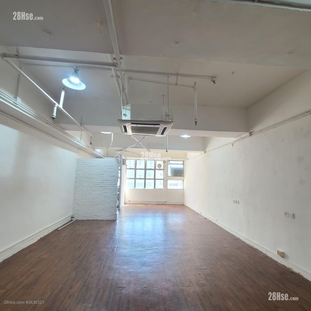 Lucida Industrial Building Rental 1 Toilet