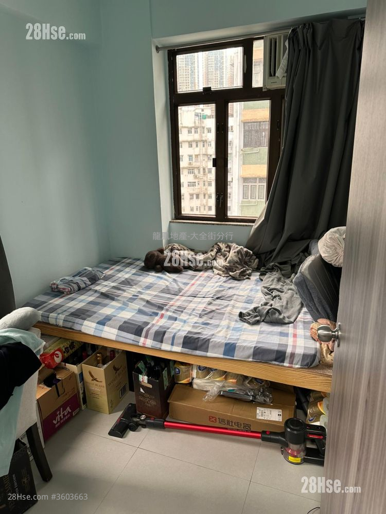 麗華大廈 售盤 2 房 , 1 浴室 339 平方呎