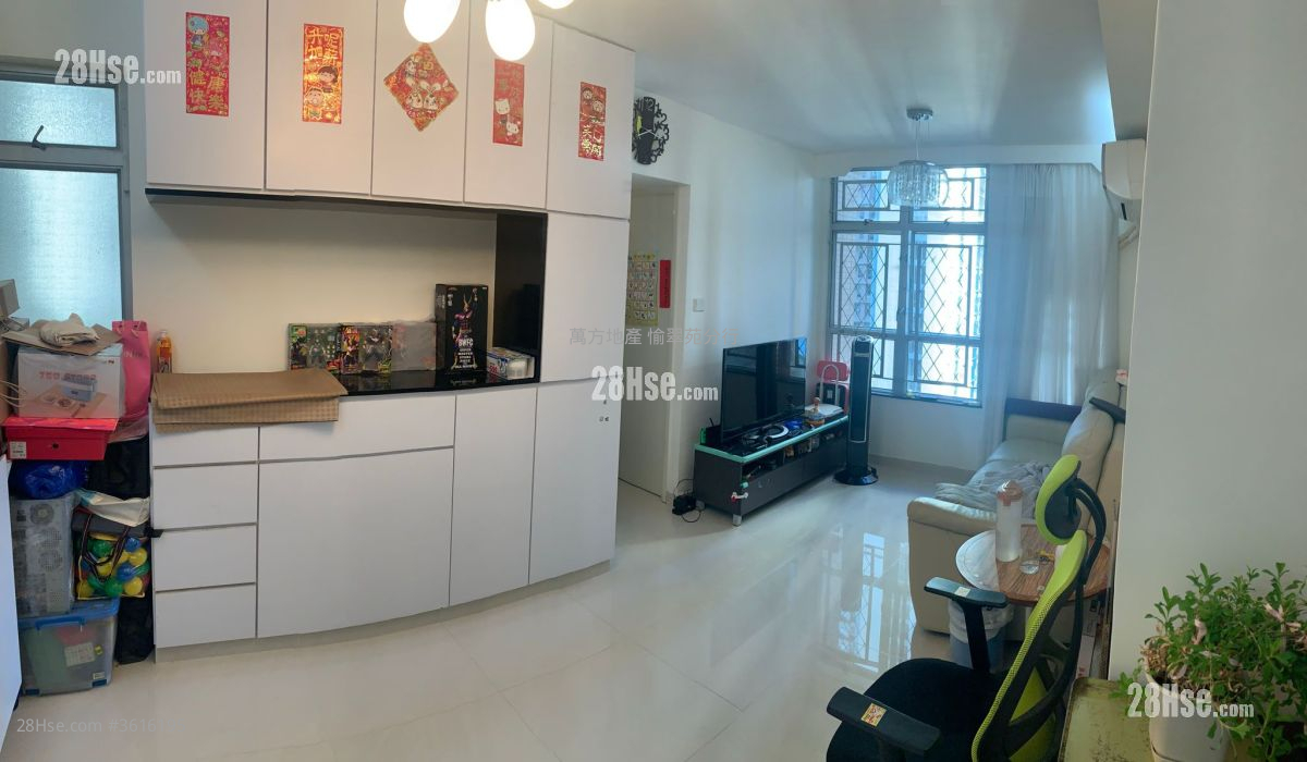 Kam Tai Court Sell 2 Bedrooms , 1 Bathroom 526 ft²