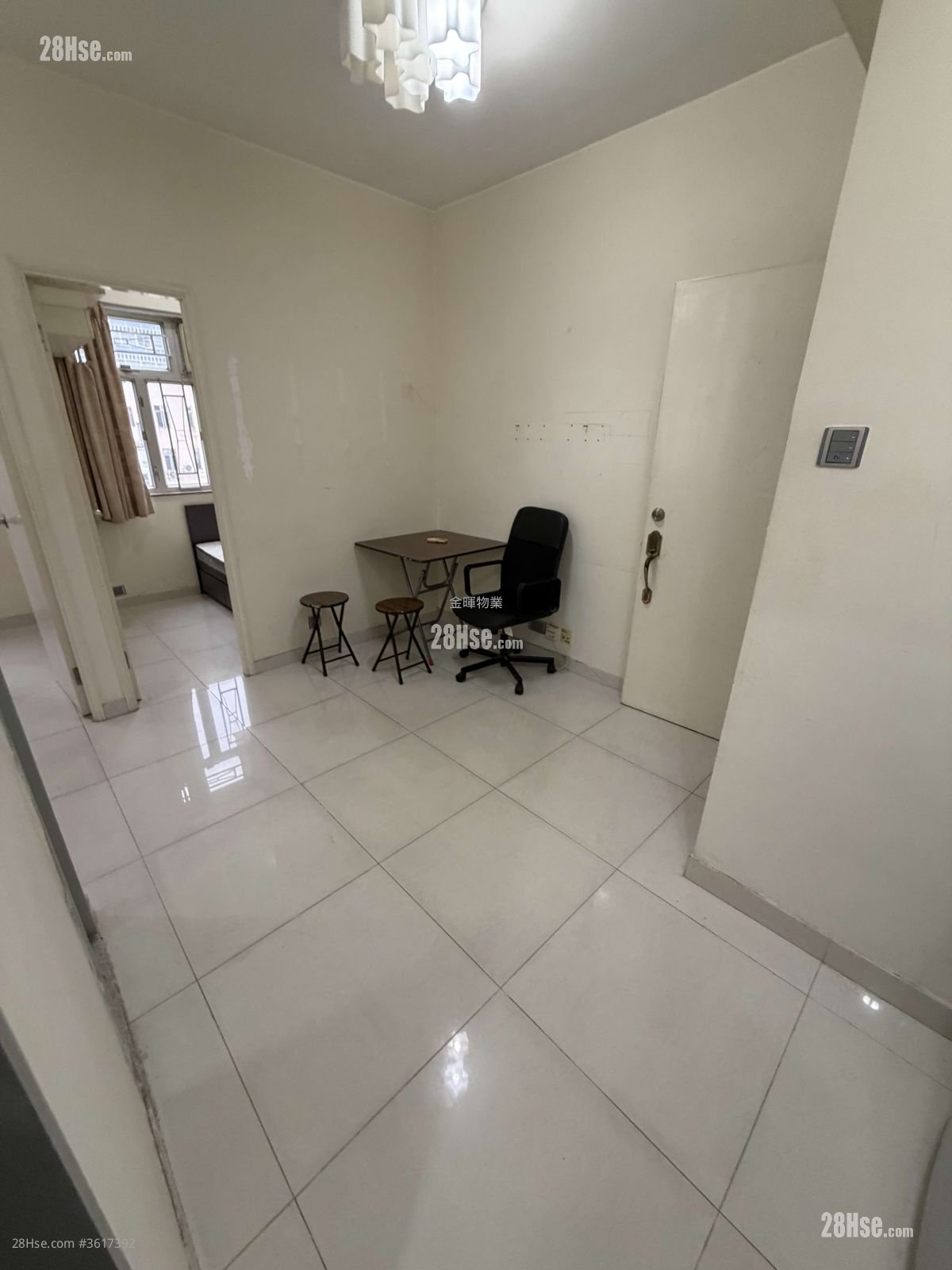 高陞大廈 售盤 2 房 , 1 浴室 313 平方呎