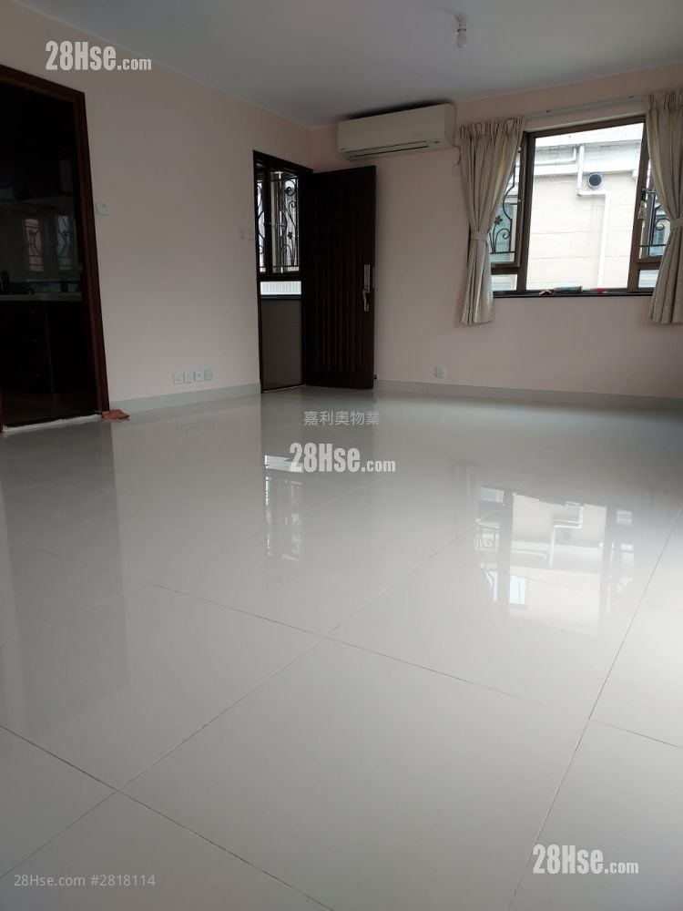 村屋 租盤 3 房 , 1 浴室 700 平方呎