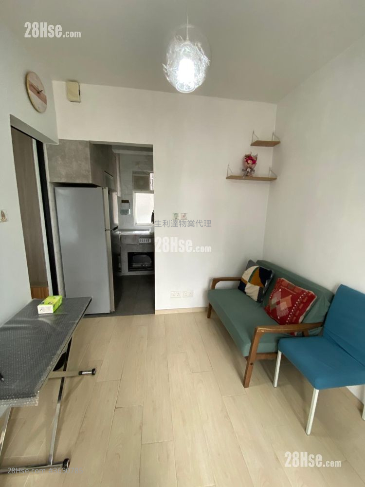 Fortuna Building Sell 2 Bedrooms , 1 Bathroom 255 ft²