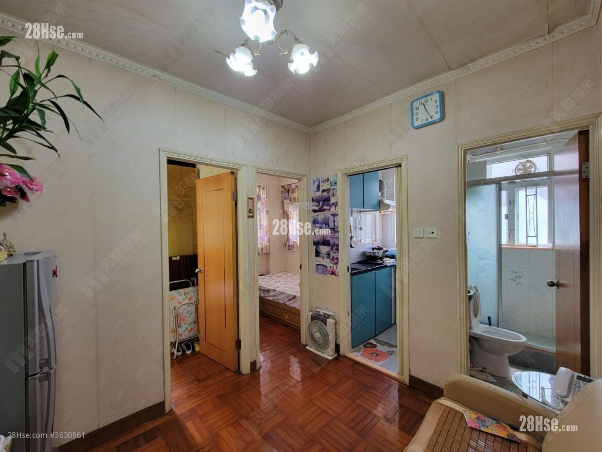 Yan Yee Building Sell 2 Bedrooms , 1 Bathroom 244 ft²