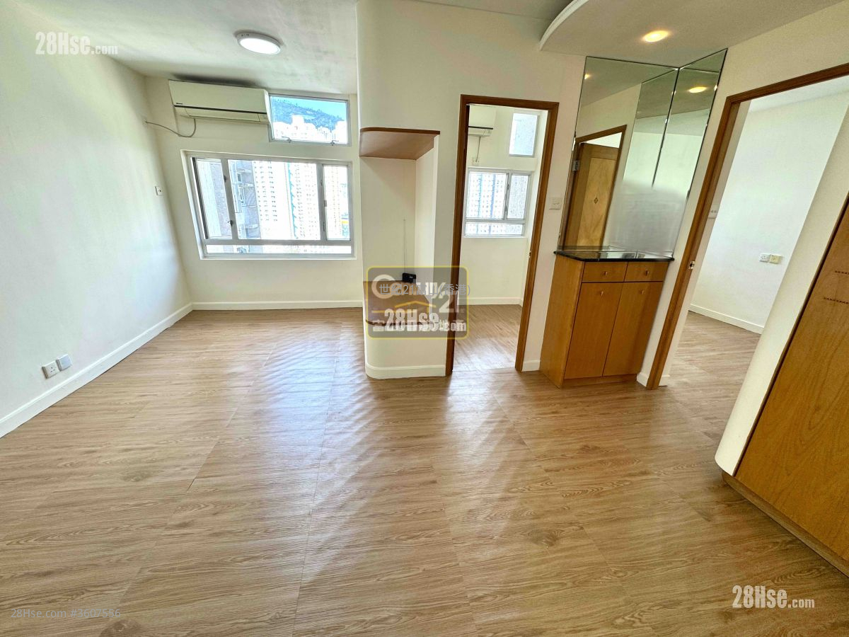 Fung Lai Court Sell 2 Bedrooms , 1 Bathroom 559 ft²