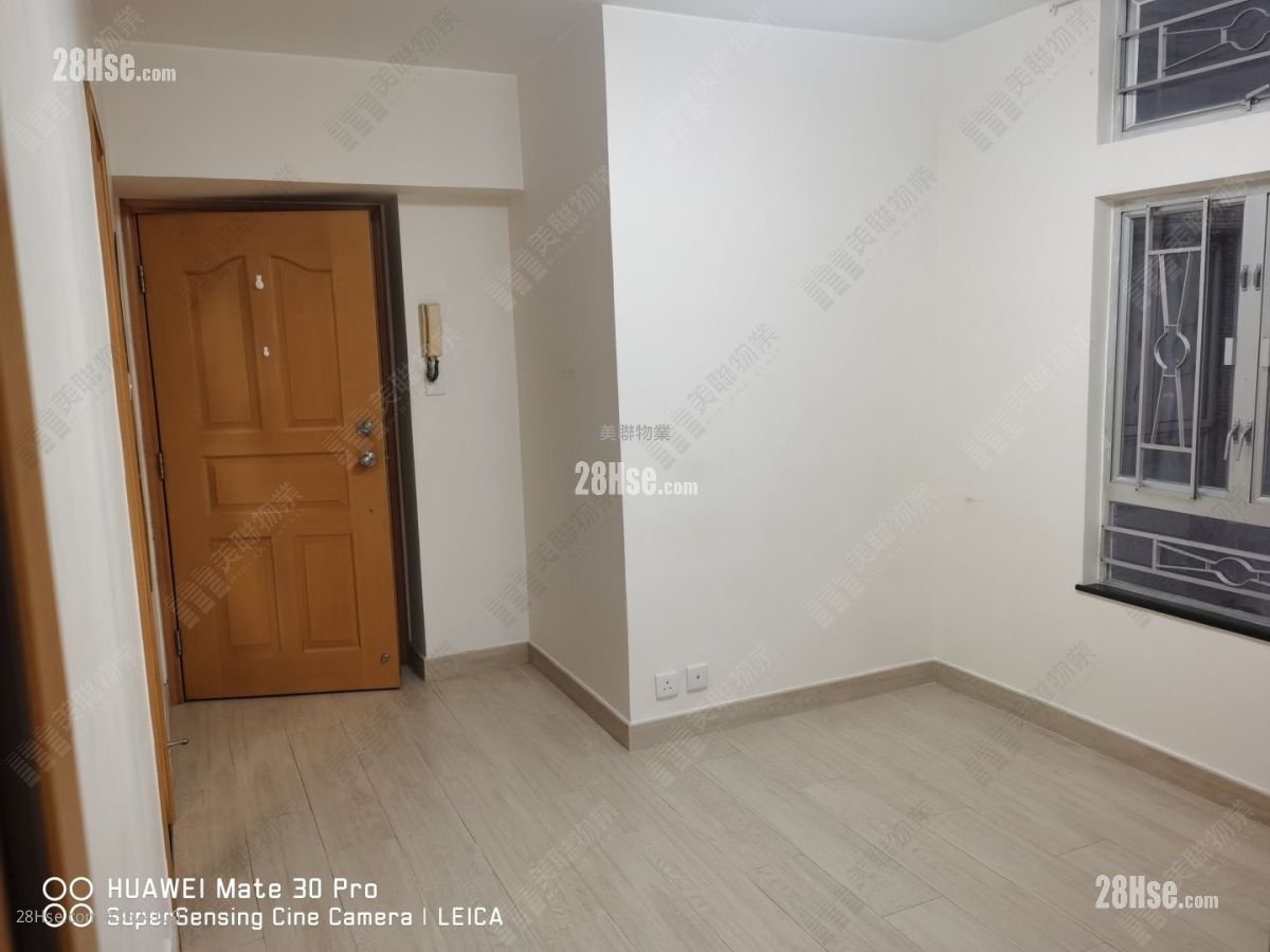 Kam Wah Garden Rental 2 Bedrooms , 1 Bathroom 330 ft²
