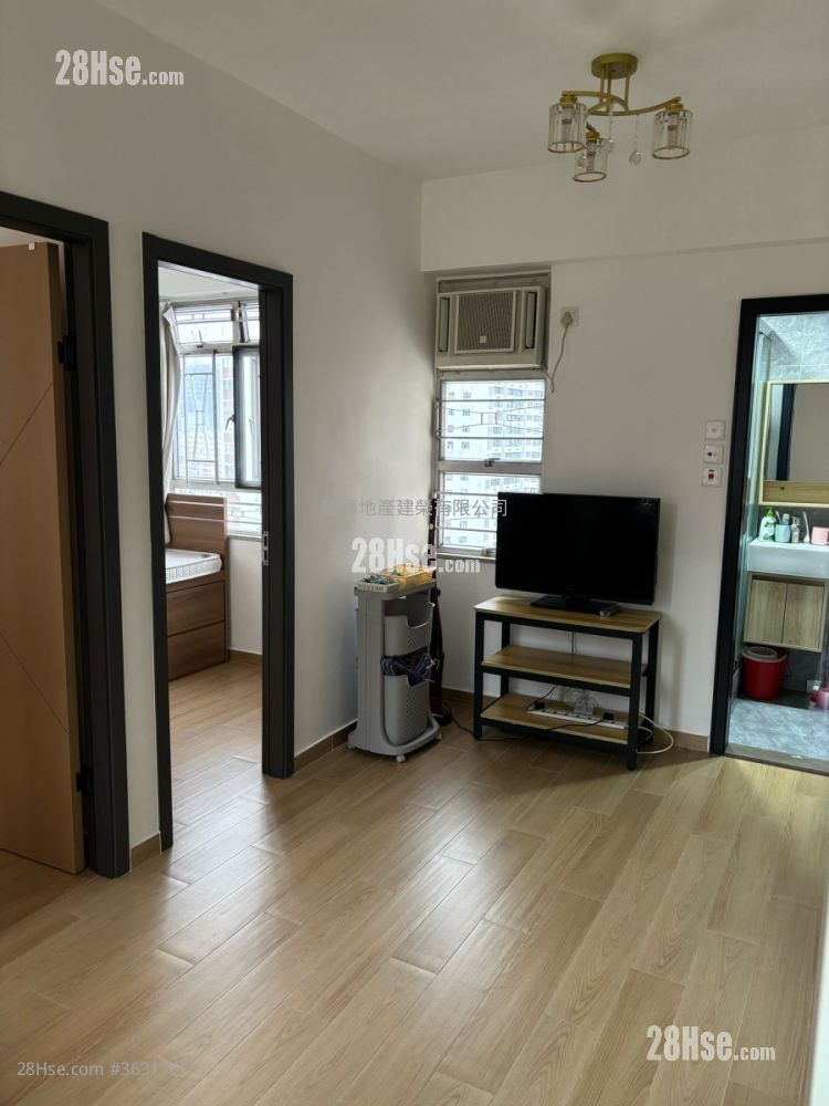 Fu Cheong Building Sell 2 Bedrooms , 1 Bathroom 360 ft²