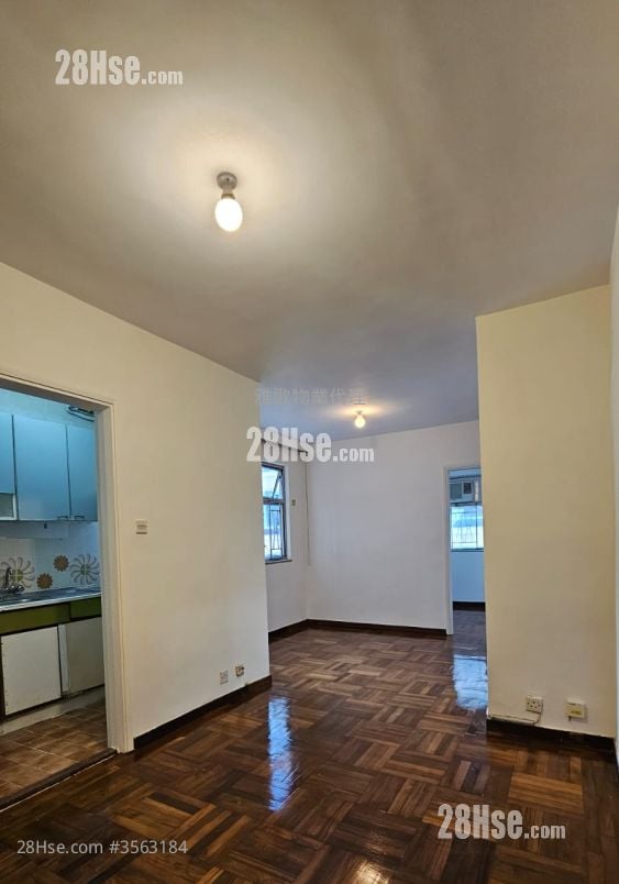 Healthy Gardens Sell 2 Bedrooms , 1 Bathroom 446 ft²