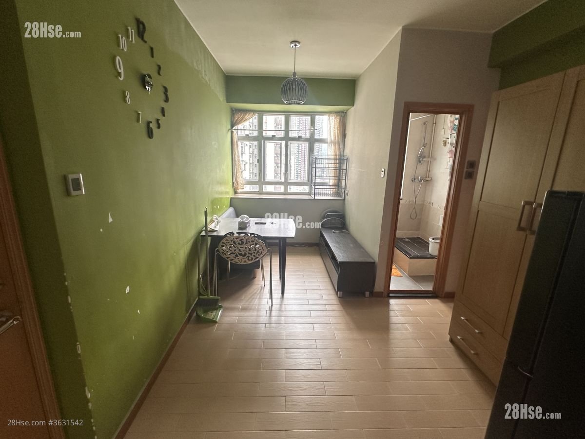 鳳翔大廈 租盤 2 房 , 1 浴室 333 平方呎