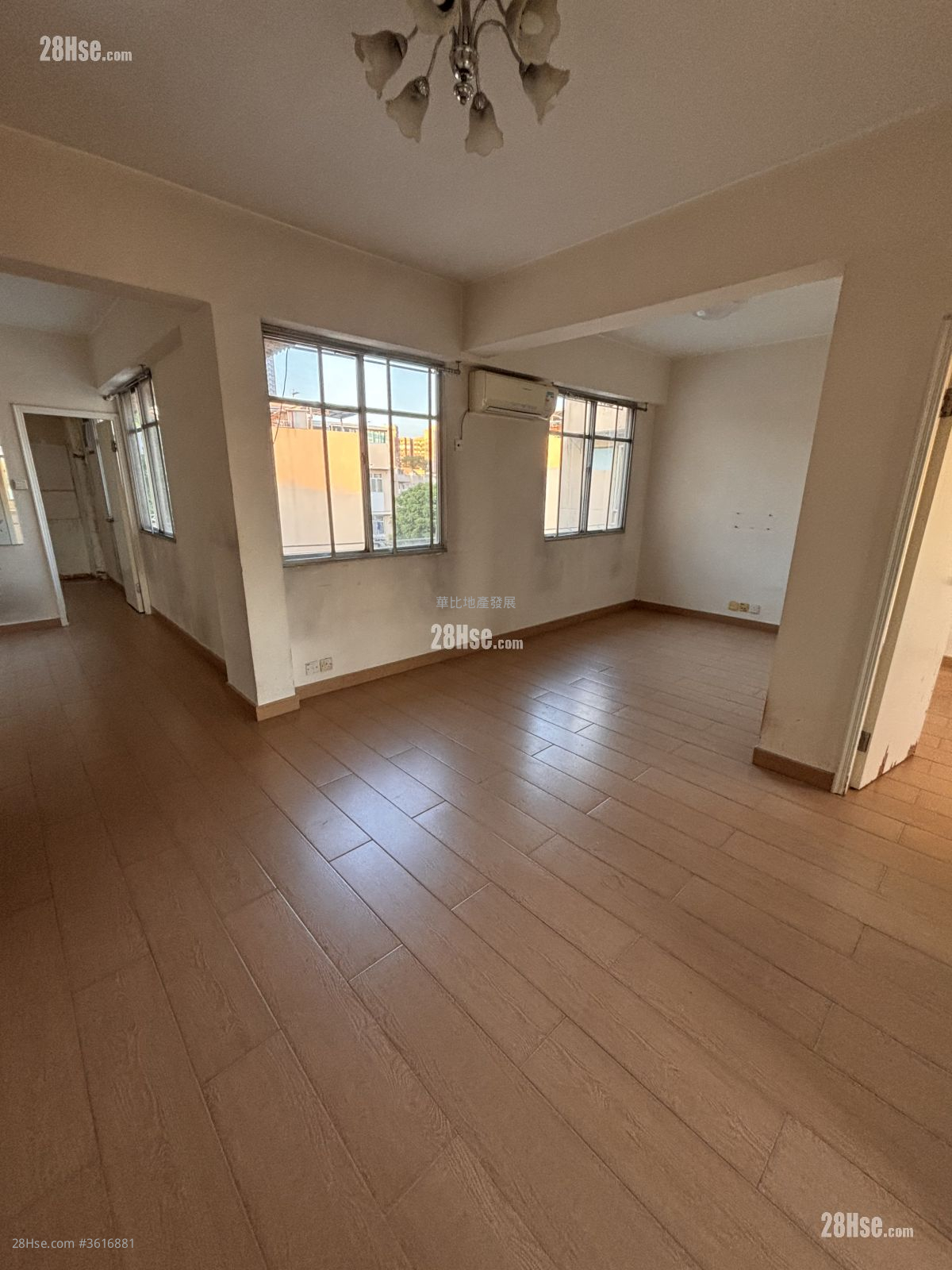 柏雨花園 售盤 3 房 , 1 浴室 640 平方呎