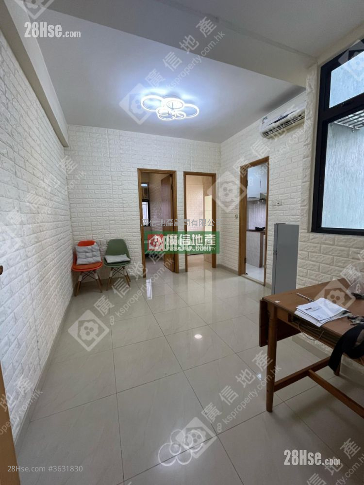 金淞大廈 售盤 2 房 , 1 浴室 304 平方呎