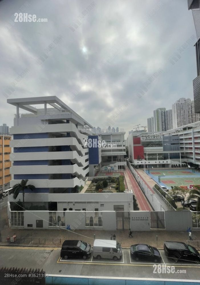 Residence 228 Sell 3 Bedrooms 543 ft²