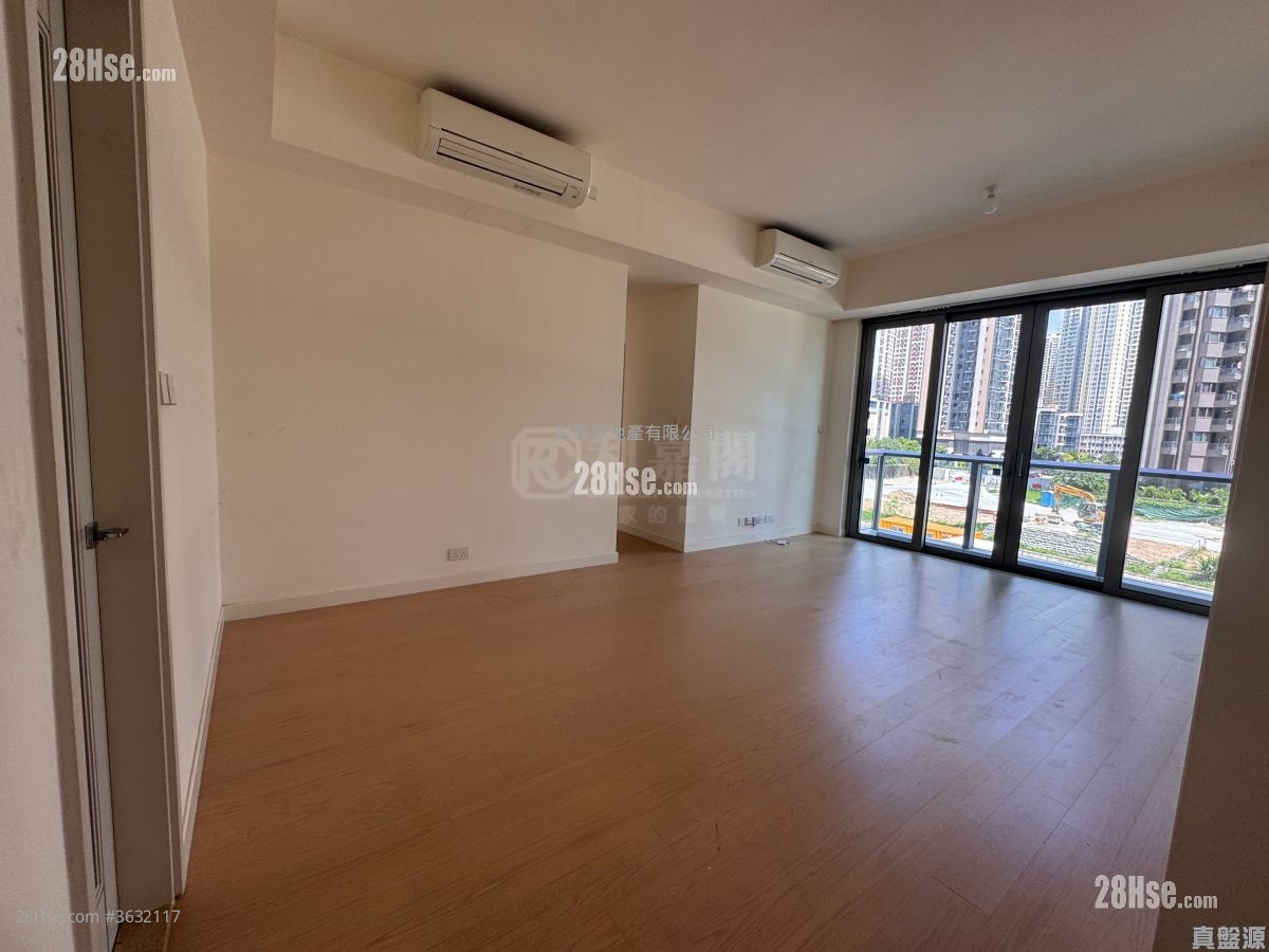 Grande Monaco Rental 4 Bedrooms , 2 Bathrooms 1,007 ft²