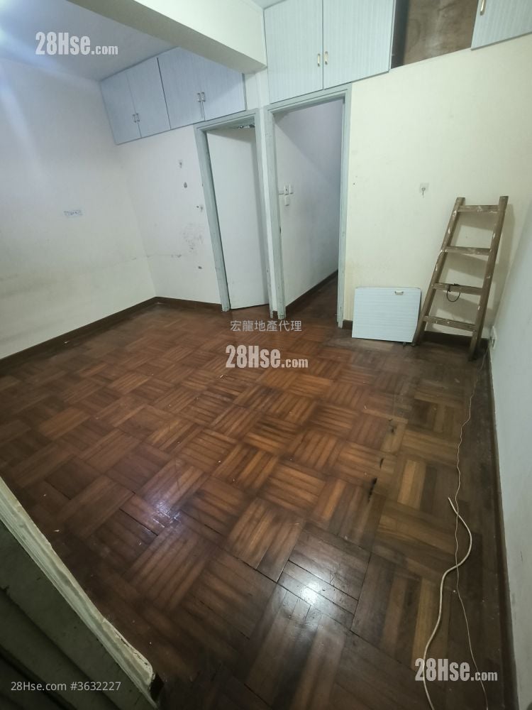 寶興大廈 租盤 424 平方呎