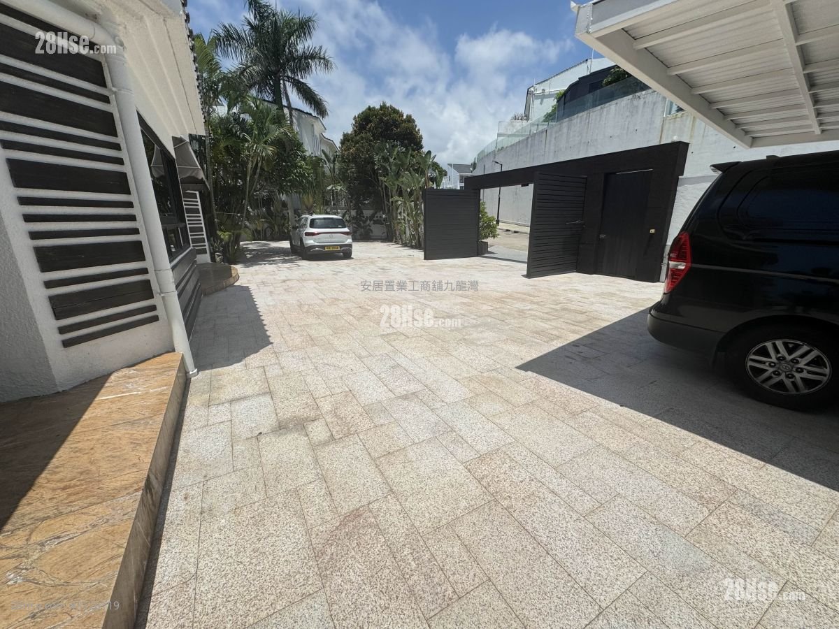 Floral Villas Sell 3 Bedrooms , 3 Bathrooms 3,970 ft²