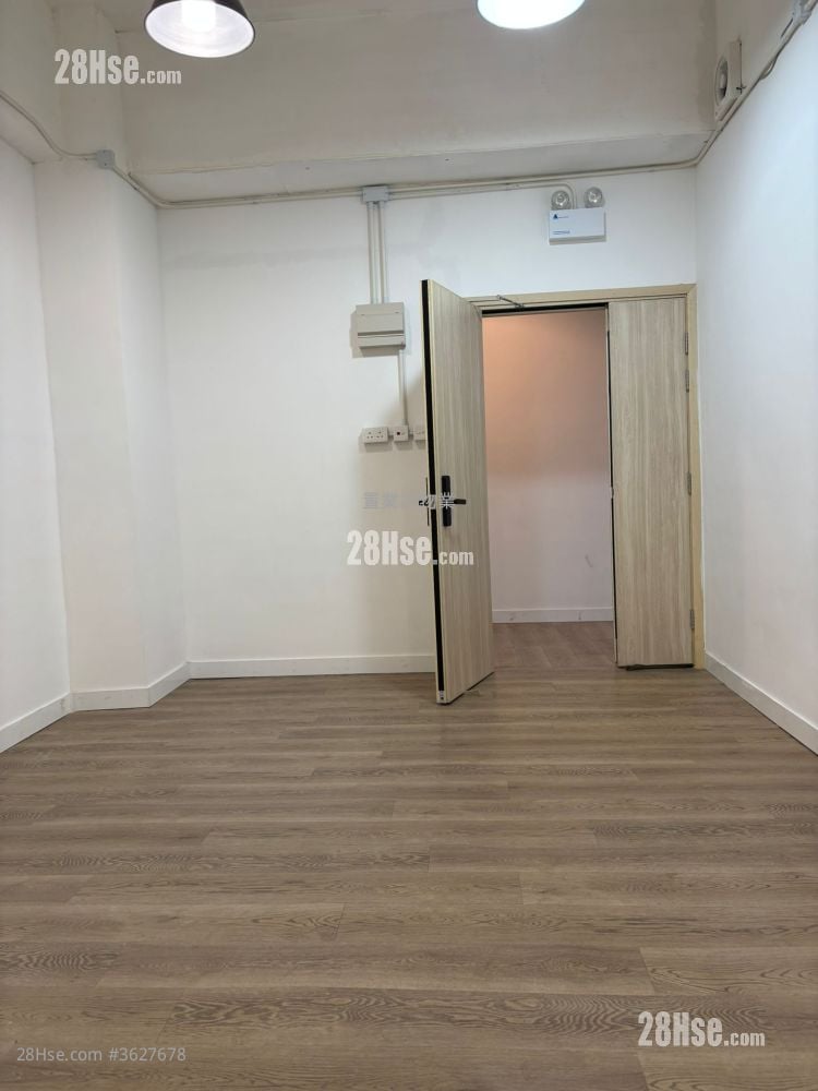 Mai Tak Industrial Building Rental